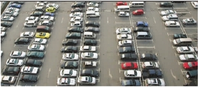 自设停车位最高罚3万元 星城现缺24.5万停车位
