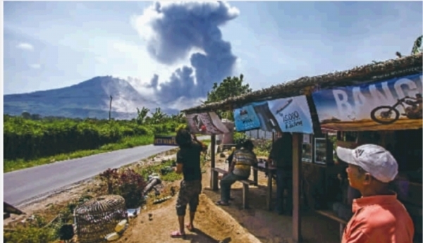 印尼火山喷发 BR\/ 影响巴厘岛航班