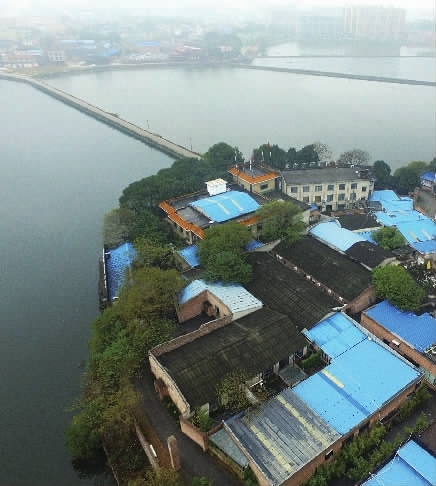 12月13日,长沙市后湖景区桃花岛,在原有旧仓库,旧民居等建筑基础